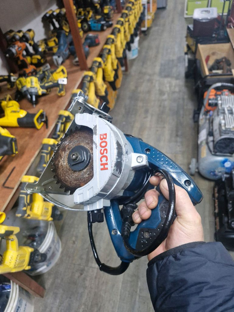 보쉬마블커터GDM13-34 콘크리트 대리석 석재 절단 110mm 이미지