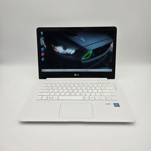 LG 노트북 14U390-ME2TK (14인치) 모델을 판매합니다.
