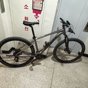 자이언트 2021타론2 mtb자전거 팝니다