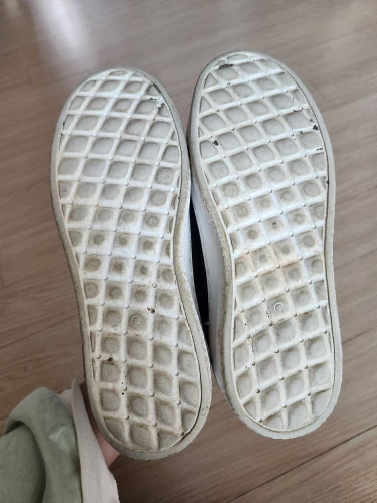 탠디 여자검정가죽단화 스니커즈235 이미지