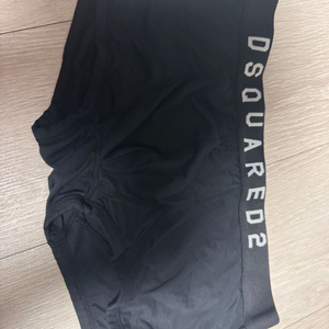 디스퀘어드 드로즈