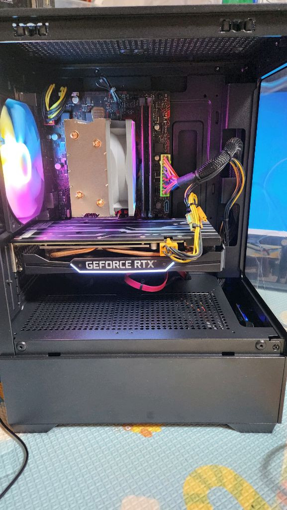 i5 9세대/rtx2060/램16G/500G/롤 서든 배그 피파 이미지