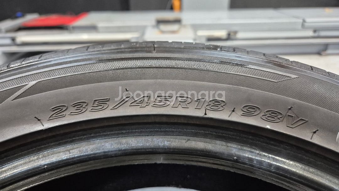 중고 타이어 235 45 18 한국 타이어 키너지EX 2354518--2
