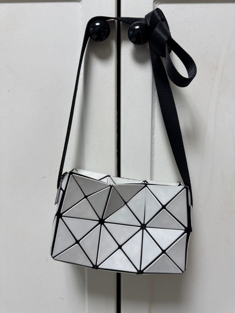 바오바오 큐보이드 미니 크로스백 이미지