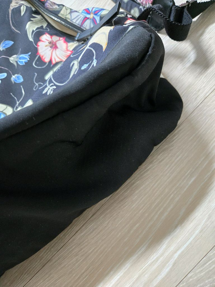 구찌 백팩 정품--2