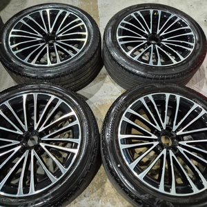 W223 벤츠S클래스 19인치 순정 휠타이어 판매합니다 이미지