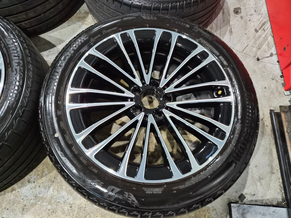 W223 벤츠S클래스 19인치 순정 휠타이어 판매합니다 이미지