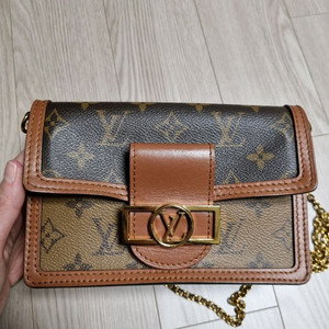 (100%정품)루이비통 도핀 체인 월릿 이미지