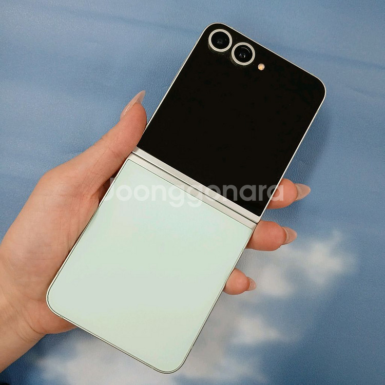 상태최상급 갤럭시Z플립6 256기가 민트 공기계 중고폰 알뜰폰 최신폰 효도폰 알뜰폰--0