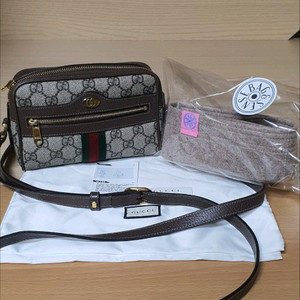 구찌 오피디아 크로스백/카메라백 미니 정품S급(보증서O)프라다루이비통디올고야드샤넬셀린느보테가생로랑버버리발렌시아가