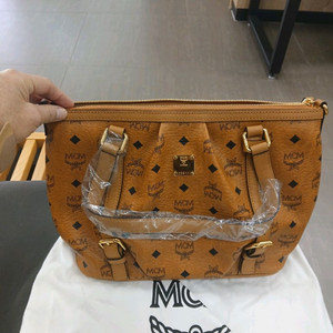 MCM 여성 크로스백