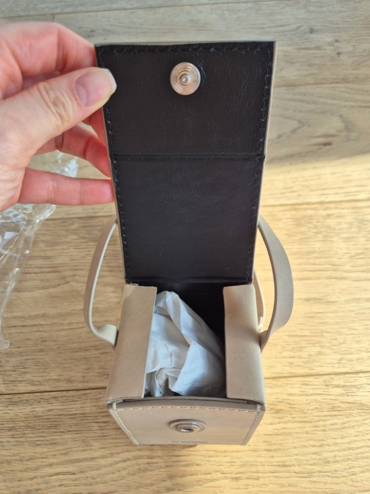 (새상품) 질샌더 데보스드 로고 스몰백 크로스--2