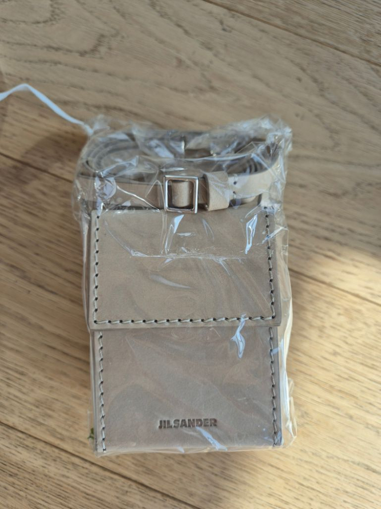 (새상품) 질샌더 데보스드 로고 스몰백 크로스--3