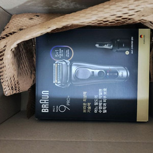 브라운 시리즈 9 프로 플러스 울트라 씬 전기면도기