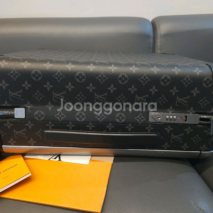 루이비통 캐리어 호라이즌55 여행가방 M23002--5