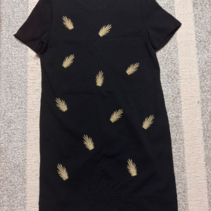 마쥬 블랙 니트원피스 (상태 최상)