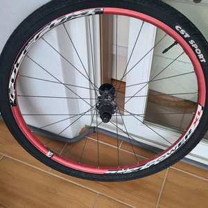 펄크럼 레드파워 xl MTB용 휠셋 팔아요.