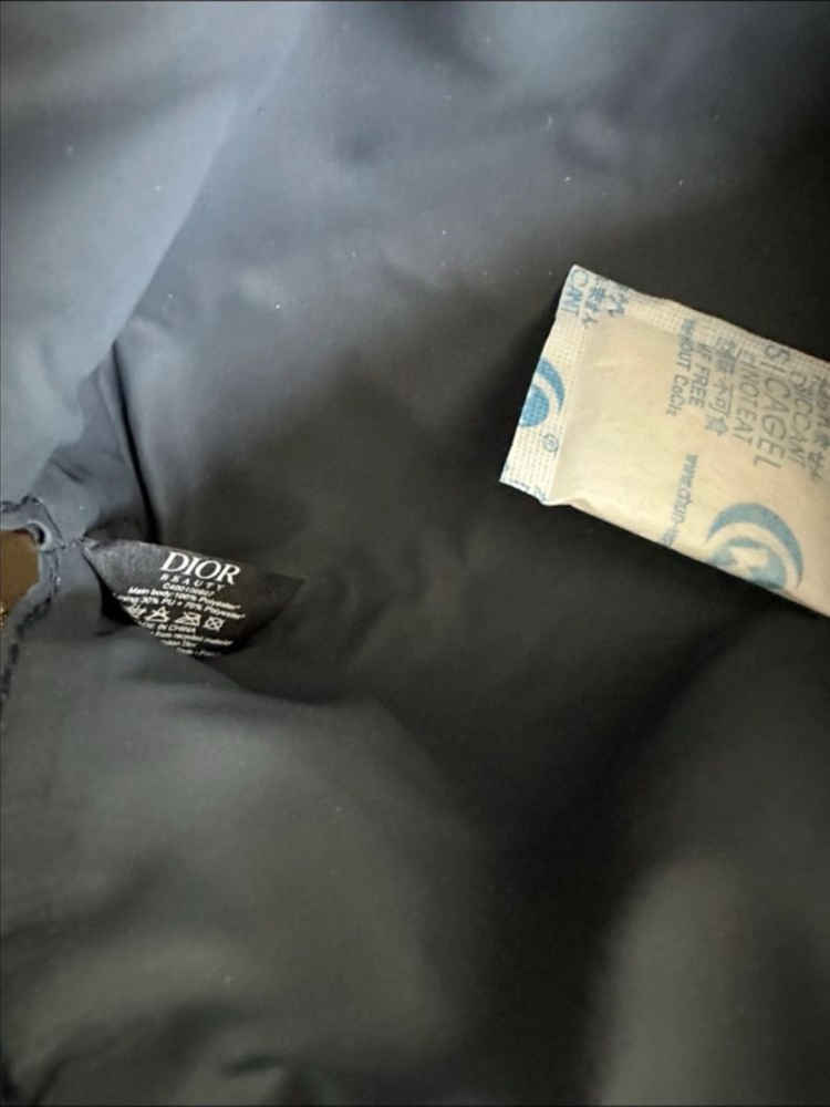 디올 뷰티 까나쥬 패턴 스터드 파우치 새제품--3