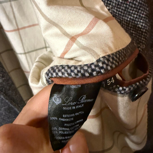 로로피아나 캐시미어 100% 코트 판매 합니다. 이미지