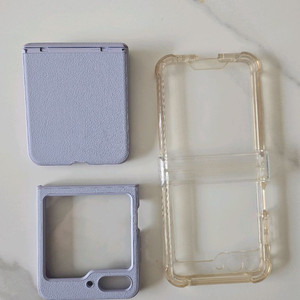 Z플립3 케이스 2개, Z플립5 케이스 2개 판매 (보조 베터리 드려요)