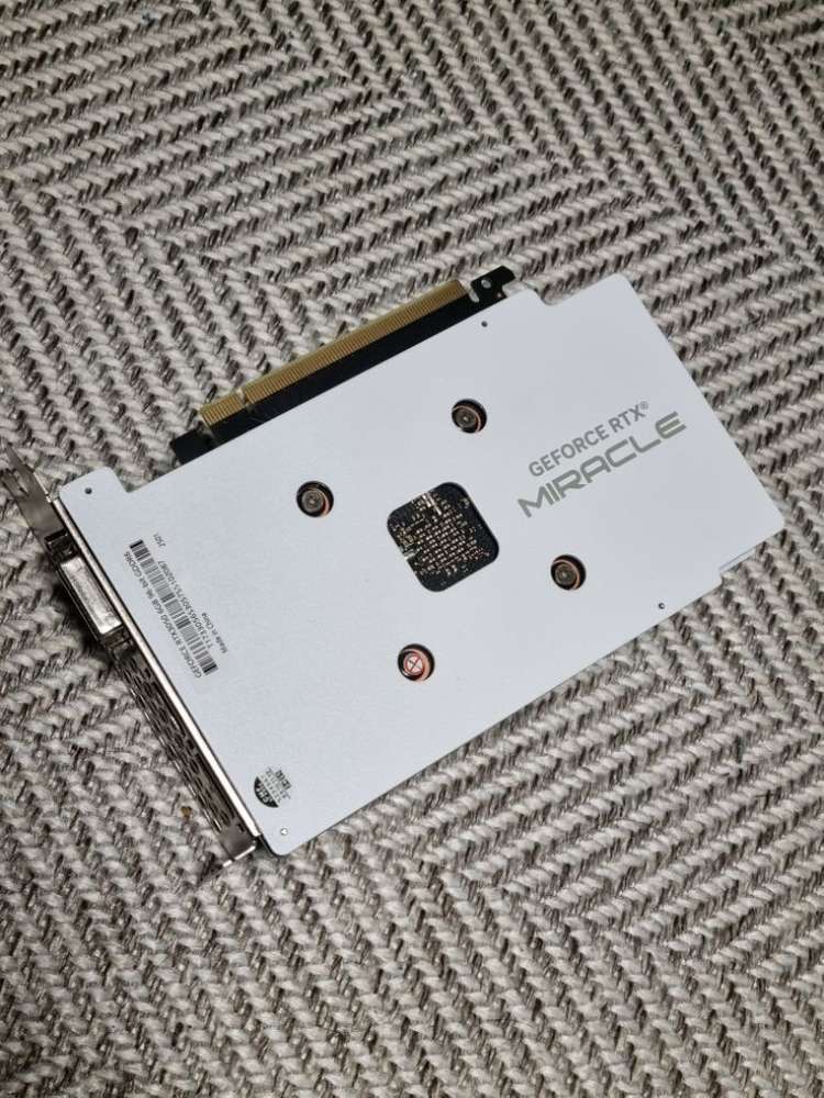 RTX 3050 6G 그래픽카드--1