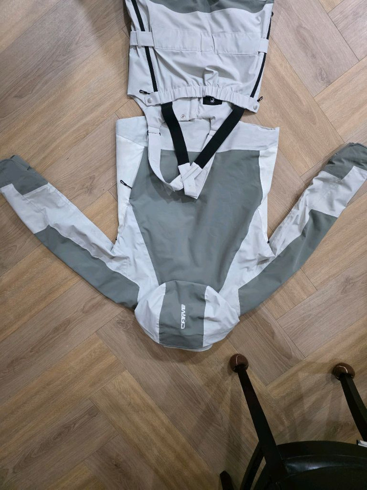 23-24시즌 카브 코리아 성인스키복 팝니다 이미지