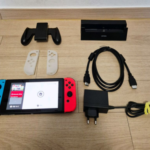 깨끗한 닌텐도스위치 배터리개선판 팝니다