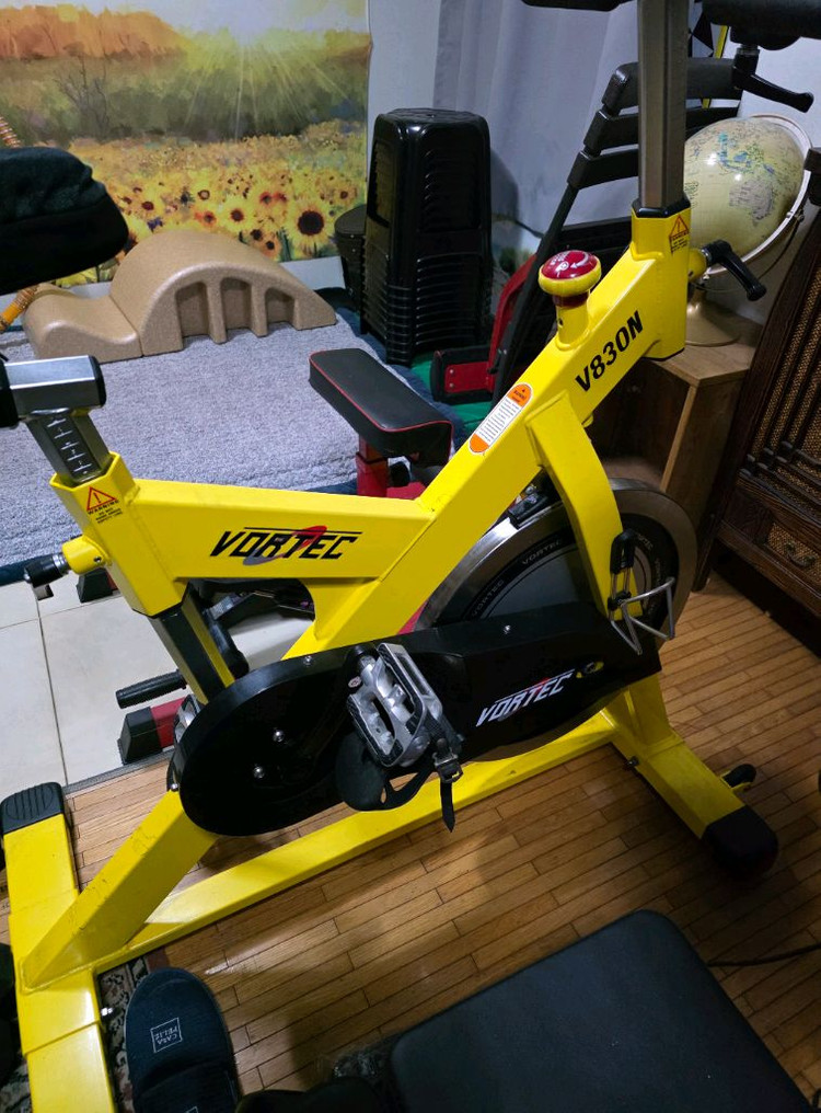 보텍 스피닝 자전거 이미지