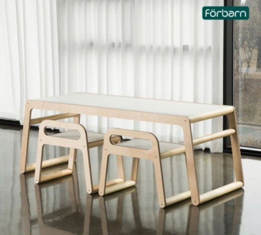 폴반 스튜디에 아이 의자 이미지