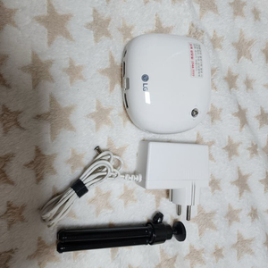 LG.엘지 미니빔 팝니다 PV150G. 파손없음.삼각대.충전선포함.리모콘없음.작동이상없음