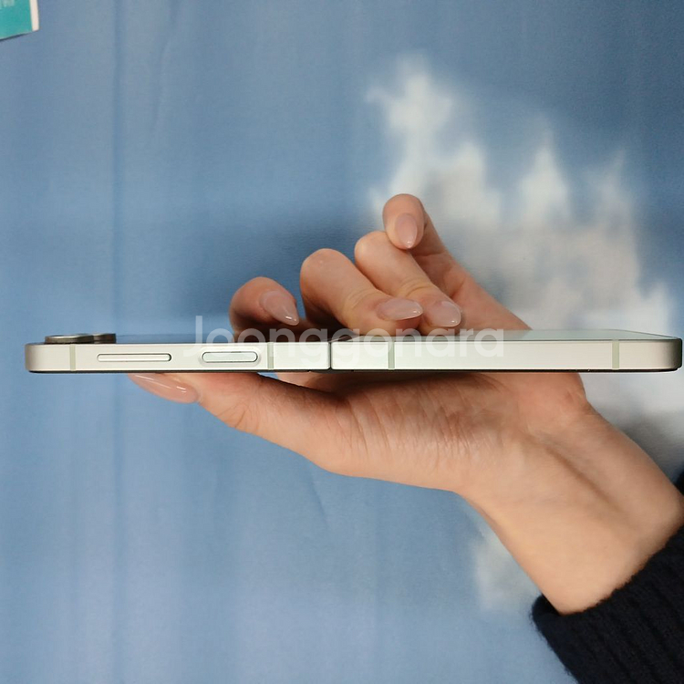 상태SS급 갤럭시Z플립6 256기가 민트 공기계 중고폰 최신폰 알뜰폰 효도폰 세컨폰 선불폰--3