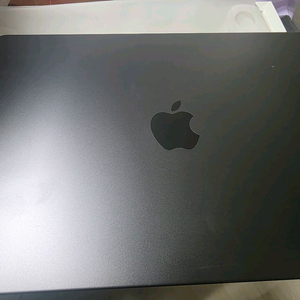 맥북 프로 M3 14인치 18GB/512GB