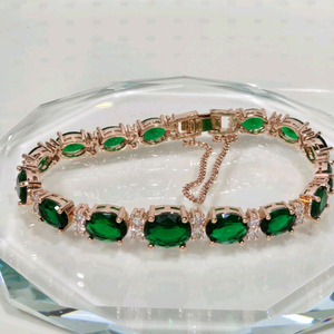 에메랄드 큐빅 셋팅 팔찌
