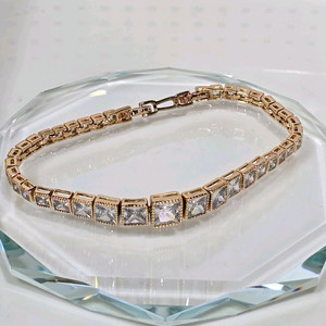 큐빅셋팅 테니스 팔찌