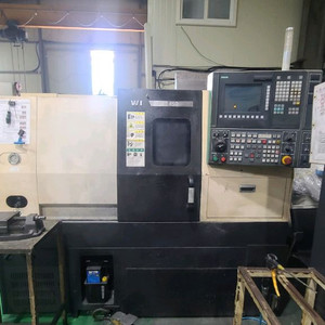 현대위아 Kit450 CNC 선반 이미지