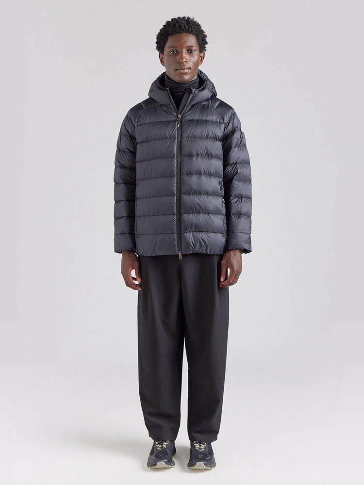 피레넥스 Arial Hooded Down Jacket_Black 판매합니다--1