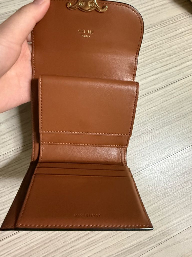 셀린느 트리옹프 반지갑 블랙 이미지