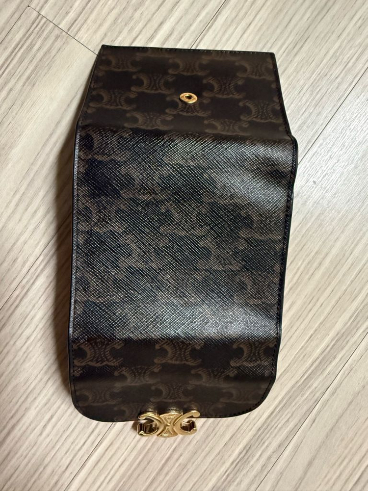 셀린느 트리옹프 반지갑 블랙 이미지