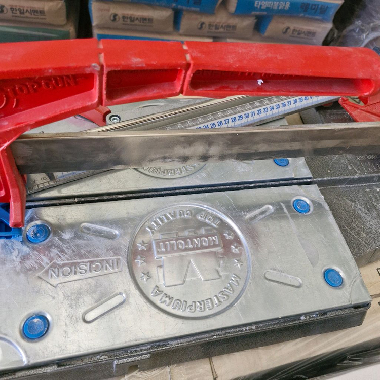 콘크리트 절단기 이미지