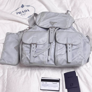 프라다 나일론 백팩