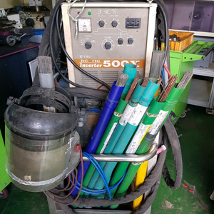 이수 DC TIG 용접기 500X 냉각장치및 이동다이포함