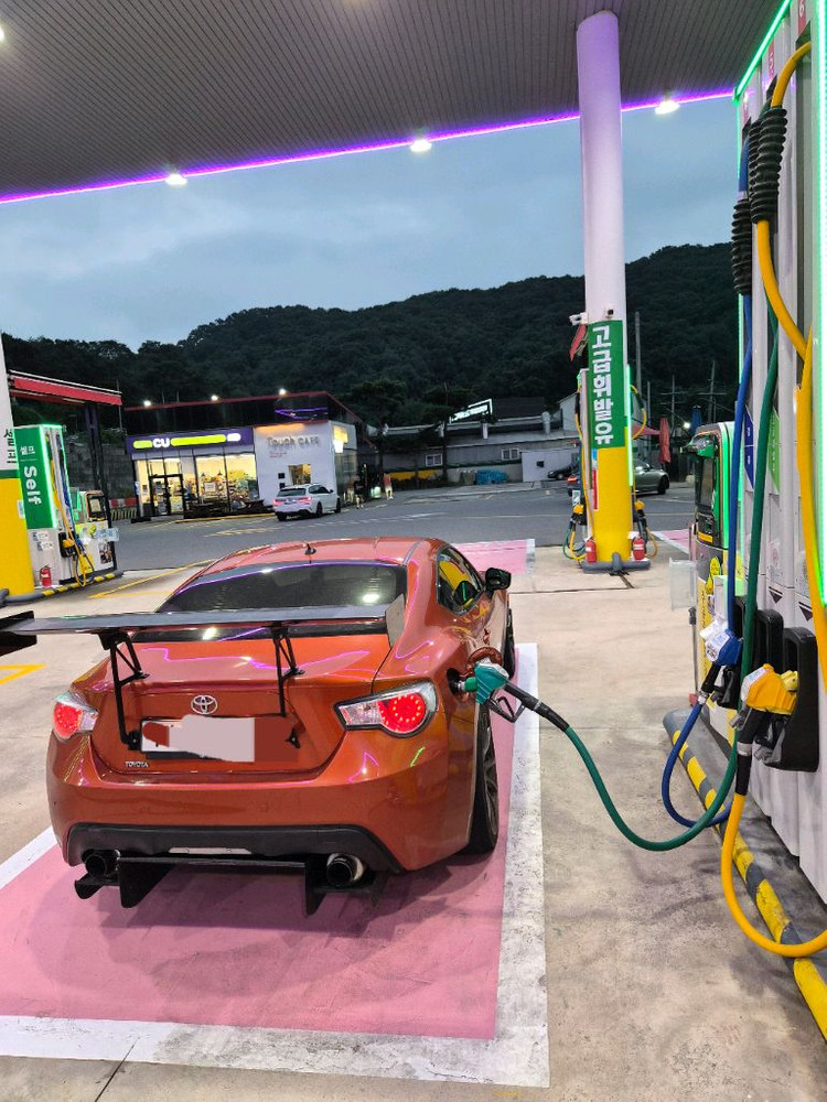 도요타 GT86-R 판매합니다. 이미지