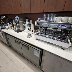 카페 장비, 집기 및 가구 판매합니다 이미지