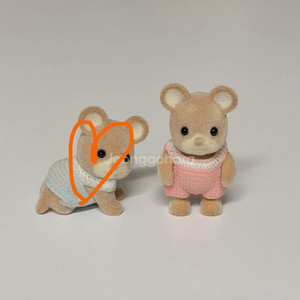 실바니안 올드 노우드쥐 직립 아기