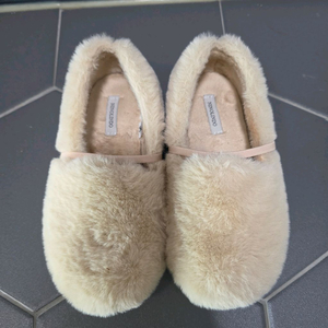 니노린도 에스키모퍼슈즈 180