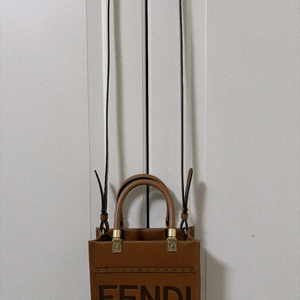 펜디 선샤인 미니 쇼퍼백