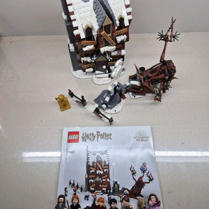 해리포터 레고 76407 (비명지르는 오두막과 버드나무 마법 액션)