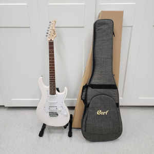 콜트 스트랫 일렉기타 G200 연핑크