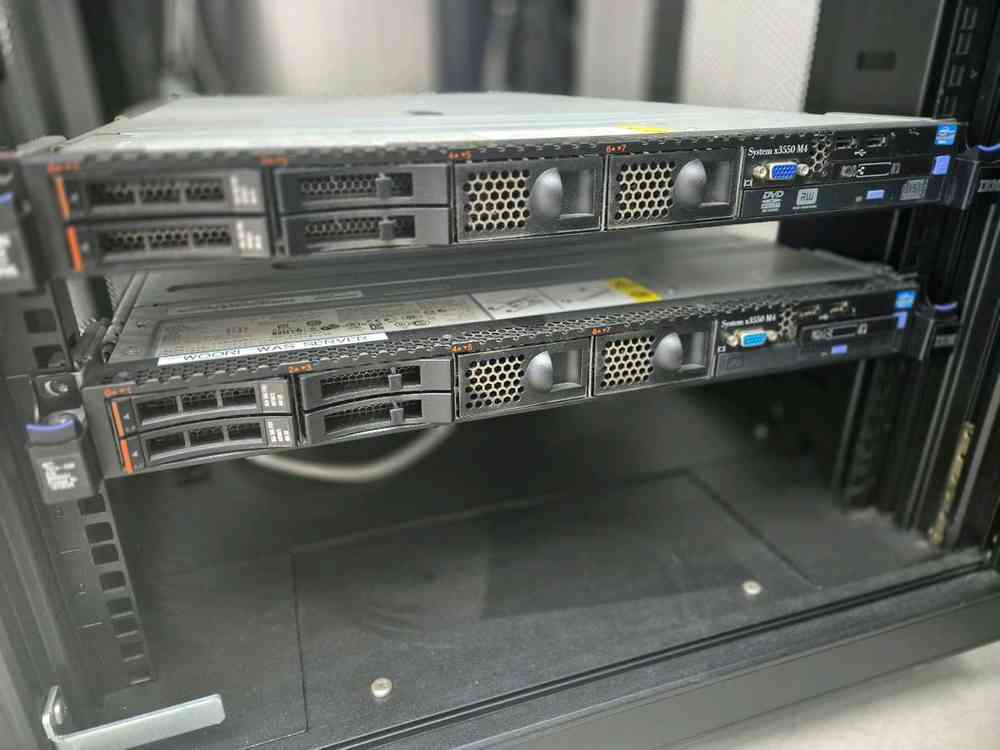 서버2대 및 케이스 표준랙--1