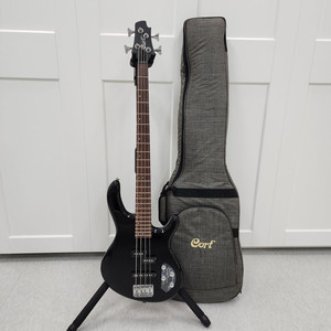 콜트 베이스기타 Action Bass Plus 블랙